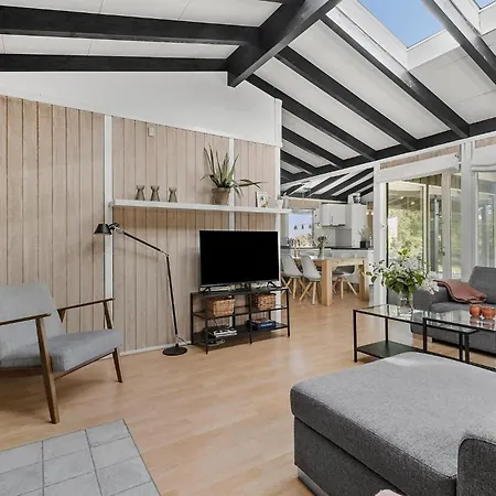 Pet Friendly Home In Vejby With Wifi Feriehus